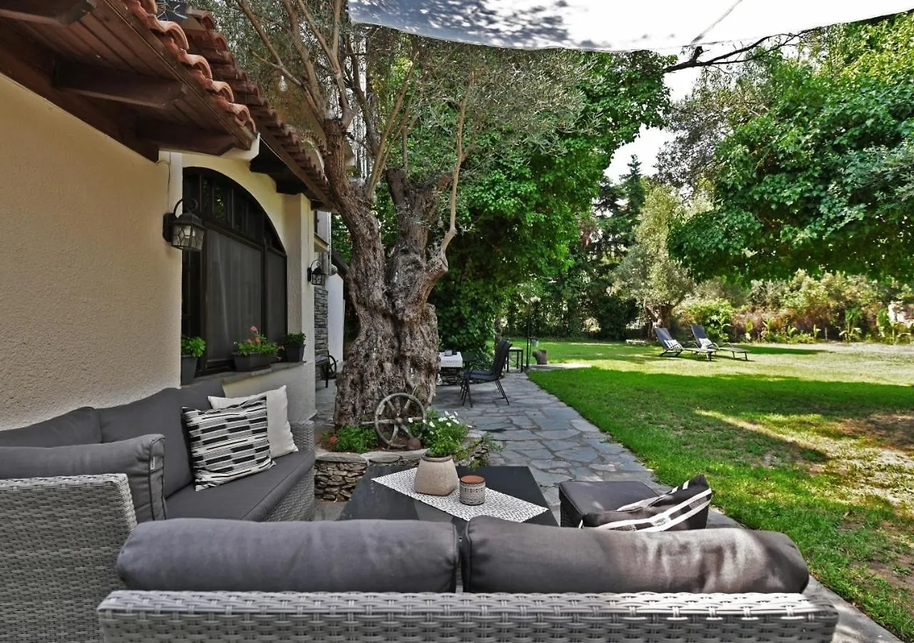 Country house Ares Garden House - Nea Moudania Halkidiki Guest House Greece