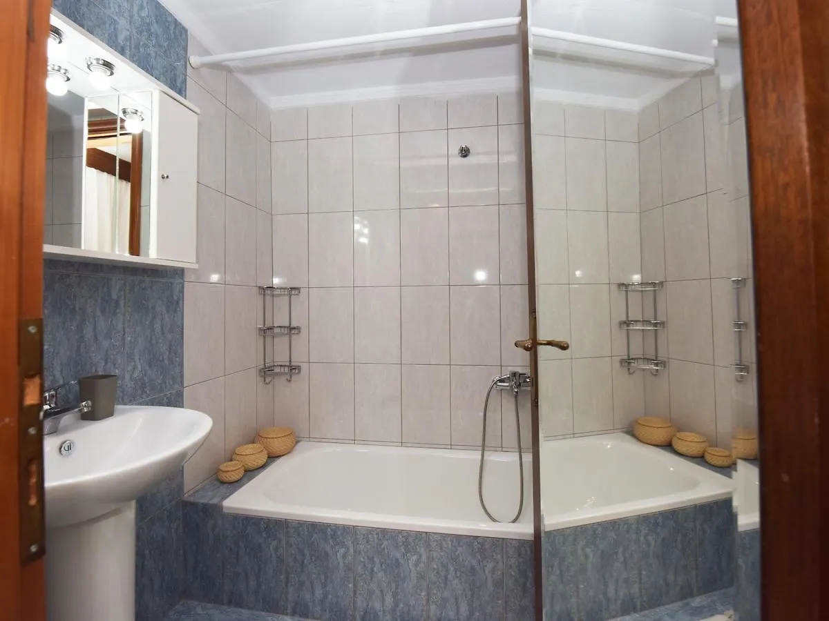 Ares Garden House - Nea Moudania Halkidiki Guest House 0*,