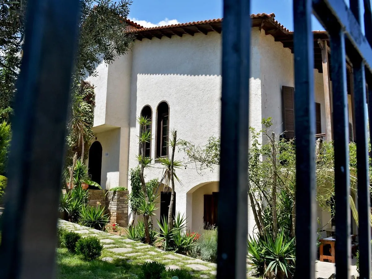 Ares Garden House - Nea Moudania Halkidiki Guest House Country house