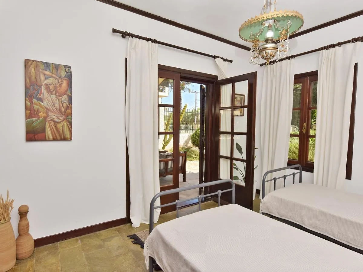 Ares Garden House - Nea Moudania Halkidiki Guest House 0*,
