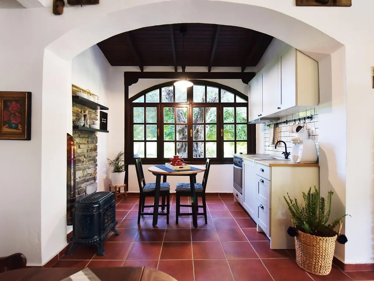 Country house Ares Garden House - Nea Moudania Halkidiki Guest House