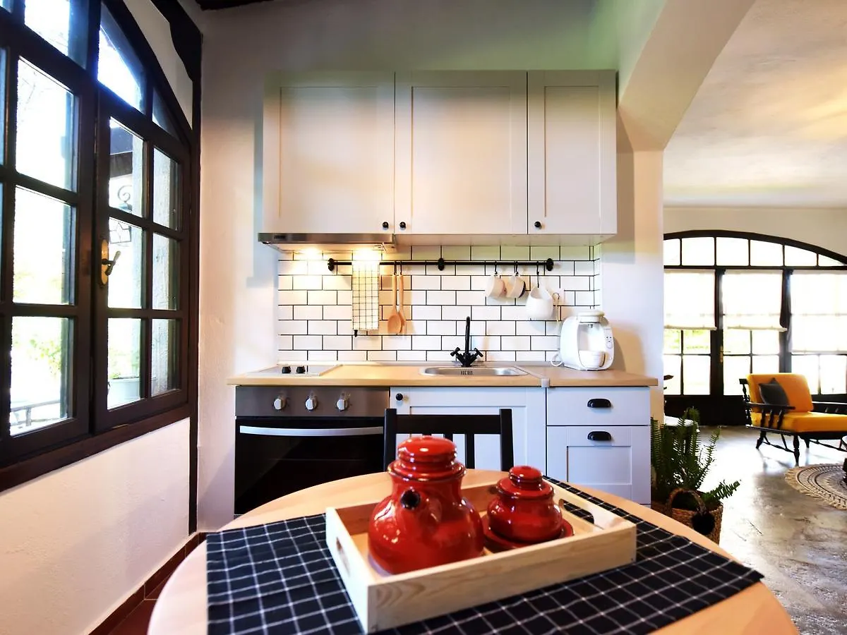 Ares Garden House - Nea Moudania Halkidiki Guest House Country house